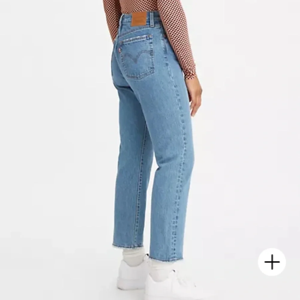 Levi’s | Wedgie Straight Fit Women’s Jeans in Salsa Spice - Dark Wash - Picture 3 of 12